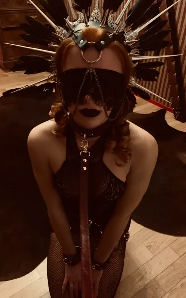 Mademoiselle Feles - Onlyfans